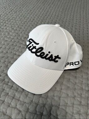 Titleist Men’s Golf Hat